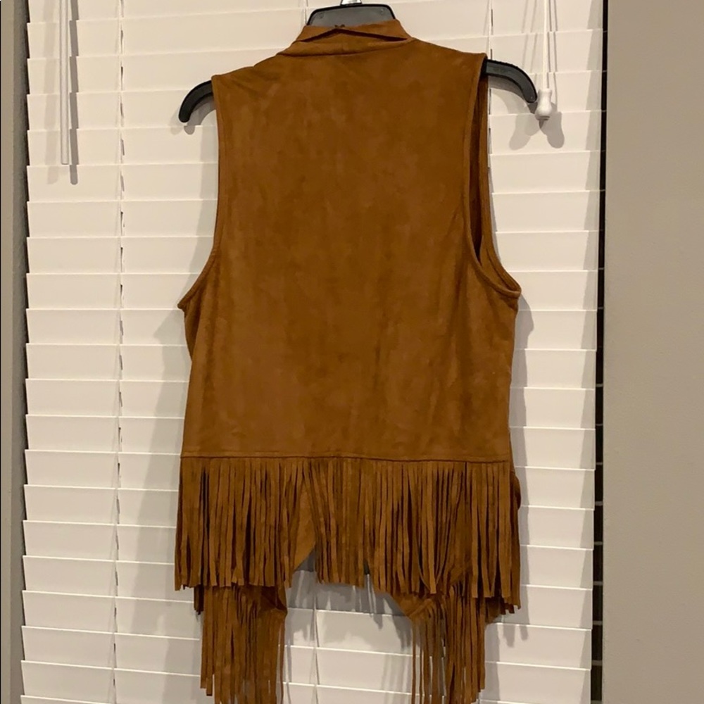 Fringe Vest - Picture 6 of 6